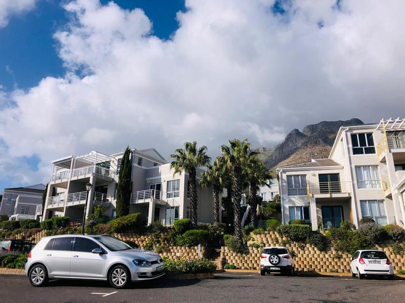 2 Bedroom Property for Sale in Vredehoek Western Cape